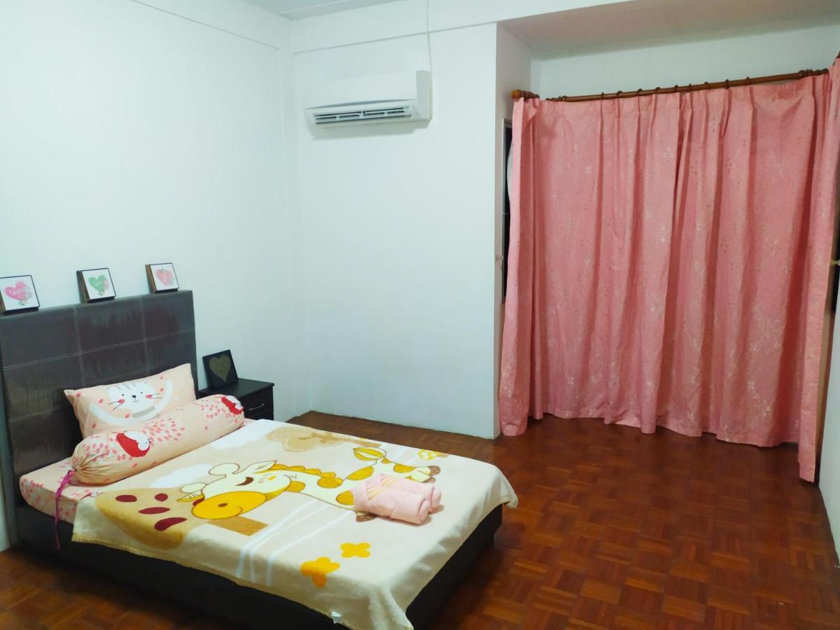 Victoria Homestay Sibu - Next To Shopping Complex & Large Car Park Area With Autogate Exterior foto
